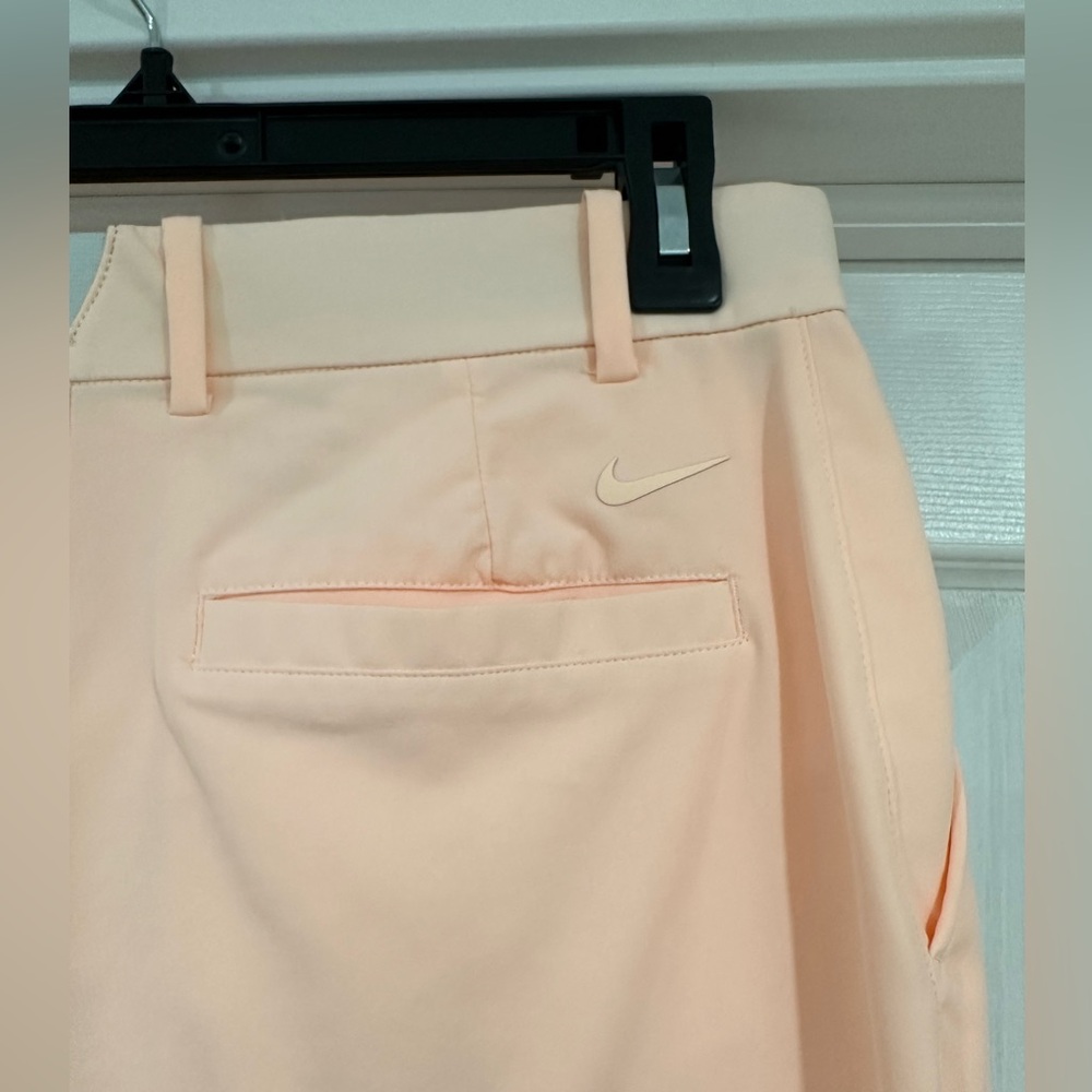 Nike Dri-FIT men’s golf shorts size 30 waist peach/light orange
